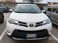 Usata Toyota RAV4 2015 Bianco SUV