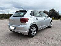 Usata VW Polo 95 CV (69 kW) 2018 Grigio Utilitaria