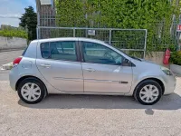Usata Renault Clio II Dynamique 75 CV (55 kW) 2011 Grigio Berlina