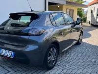 Usata Peugeot 208 Active 102 CV (75 kW) 2022 Grigio Utilitaria