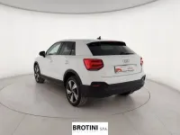 Usata Audi Q2 Advanced 150 CV (110 kW) 2023 Bianco metallizzato SUV