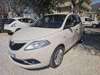 Usata Lancia Ypsilon Gold 69 CV (50 kW) 2016 Beige Utilitaria