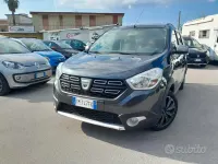 Usata Dacia Lodgy 101 CV (74 kW) 2017 Grigio Monovolume