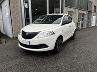 Usata Lancia Ypsilon 69 CV (50 kW) 2023 Bianco neve Utilitaria