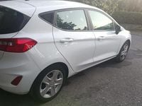 Usata Ford Fiesta 90 CV (66 kW) 2018 Bianco Utilitaria