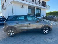 Usata Opel Crossland X Edition 110 CV (80 kW) 2024 Grigio SUV