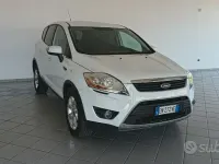 Usata Ford Kuga Titanium 140 CV (102 kW) 2012 Bianco SUV