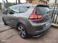 Usata Renault Grand Scénic IV 110 CV (80 kW) 2018 Grigio Monovolume