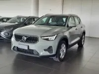 Usata Volvo XC40 120 CV (88 kW) 2023 Verde SUV