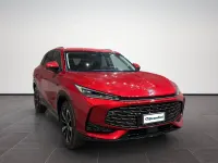 Usata MG HS Luxury 143 CV (105 kW) 2025 Diamon red SUV