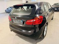 Usata BMW 218 Active Tourer Sport Line 150 CV (110 kW) 2015 Nero Monovolume