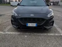 Usata Ford Focus 125 CV (91 kW) 2020 Nero Berlina