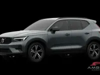 Nuova Volvo XC40 Plus 163 CV (119 kW) 2026 Verde SUV