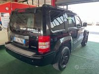Usata Jeep Cherokee 177 CV (130 kW) 2010 Nero SUV