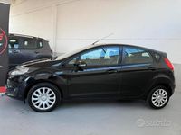 Usata Ford Fiesta 75 CV (55 kW) 2013 Nero Utilitaria