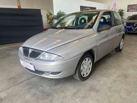 Usata Lancia Ypsilon 60 CV (44 kW) 2003 Grigio metallizzato Utilitaria