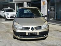 Usata Renault Scénic II 105 CV (77 kW) 2006 Bronzo Monovolume