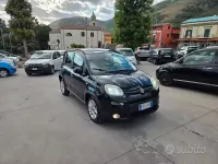 Usata Fiat Panda Trekking 80 CV (58 kW) 2014 Nero Utilitaria