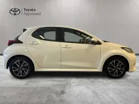 Usata Toyota Yaris Hybrid Trend 116 CV (85 kW) 2022 Bianco Berlina