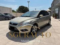 Begagnad Ford Focus Titanium 90 HK (66 kW) 2010 Grå Sedan