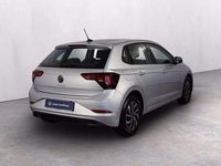 Usata VW Polo Life 95 CV (69 kW) 2023 Reflex silver metallizzato Utilitaria