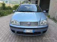 Occasion Fiat Punto Classica 60 ch (44 kW) 2008 Bleue Citadine