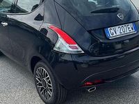 Usata Lancia Ypsilon 70 CV (51 kW) 2024 Nero Utilitaria
