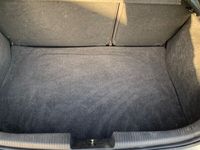 Usata Ford Focus Ambiente 116 CV (85 kW) 2004 Argento Berlina