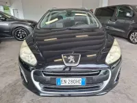 Usata Peugeot 308 111 CV (81 kW) 2012 Nero Station wagon