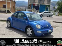 Usata VW New Beetle 116 CV (85 kW) 1999 Blu/azzurro Utilitaria