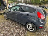 Usata Ford Fiesta 80 CV (58 kW) 2013 Nero Utilitaria