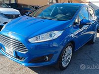 Usata Ford Fiesta Titanium 75 CV (55 kW) 2013 Blu Berlina