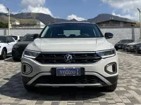 Usata VW T-Roc Life 110 CV (80 kW) 2023 Nero SUV