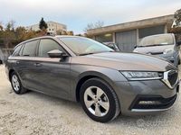 Usata Skoda Octavia Executive 116 CV (85 kW) 2022 Grigio Station wagon