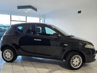 Usata Lancia Ypsilon Gold 85 CV (62 kW) 2016 Nero Utilitaria