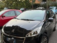 Usata Peugeot 208 Allure 82 CV (60 kW) 2016 Nero Utilitaria