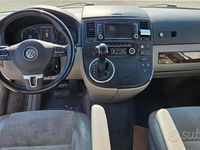 Begagnad VW Multivan Highline 180 HK (132 kW) 2014 Grå Minibuss