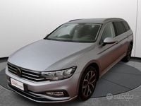Usata VW Passat Executive 150 CV (110 kW) 2023 Grigio Station wagon
