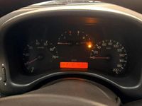 Usata Fiat Punto 80 CV (58 kW) 2002 Grigio Berlina
