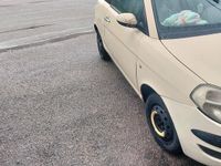 Usata Lancia Ypsilon 60 CV (44 kW) 2004 Giallo Utilitaria
