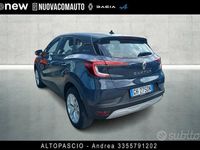 Usata Renault Captur Zen 101 CV (74 kW) 2021 Grigio SUV