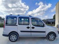 Usata Fiat Doblò 75 CV (55 kW) 2010 Grigio Monovolume