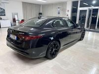 Usata Alfa Romeo Giulia 150 CV (110 kW) 2017 Nero Berlina