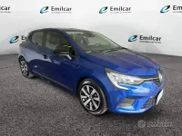 Usata Renault Clio V Equilibre 91 CV (66 kW) 2023 Bluazzurro Berlina