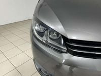 Usata VW Touran Comfortline 105 CV (77 kW) 2011 Grigio Monovolume