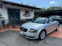 Usata Audi TT Roadster 179 CV (131 kW) 2000 Argento Cabrio