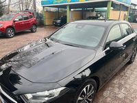 Usata Mercedes 180 Business 2023 Nero Berlina