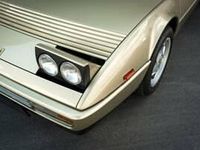 Usata Ferrari Mondial 271 CV (199 kW) 1987 Oro Coupé