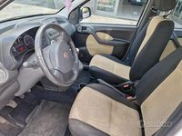 Usata Fiat Panda 4x4 Climbing 75 CV (55 kW) 2011 Bianco Utilitaria