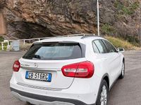 Usata Mercedes GLA200 Executive 136 CV (100 kW) 2018 Bianco SUV
